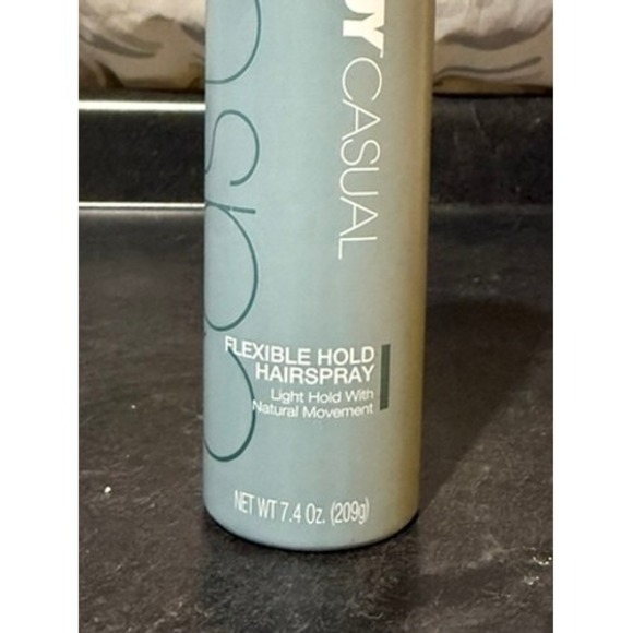 NWOT Toni and Guy Casual Flexible Hold Hairspray 7.4 oz Volumizing Styling Spray - Picture 3 of 8